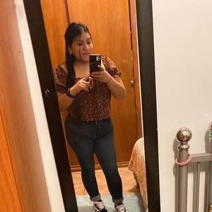 Meet your Posher, Cesilia